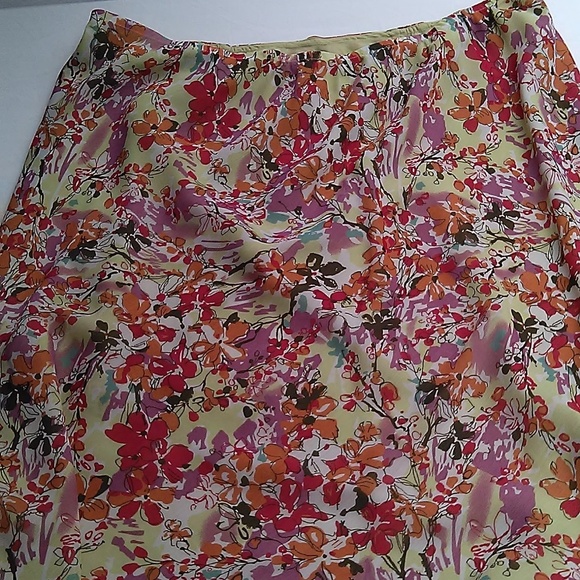 Lane Bryant Dresses & Skirts - Lane Bryant Floral Maxi Skirt Lined Flowing 26/28W